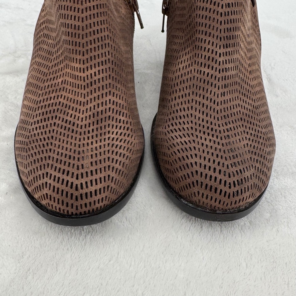 Baretraps Ridgely Booties Women Size 8.5M Brown Perforated Block Heel Shooties - Picture 9 of 11